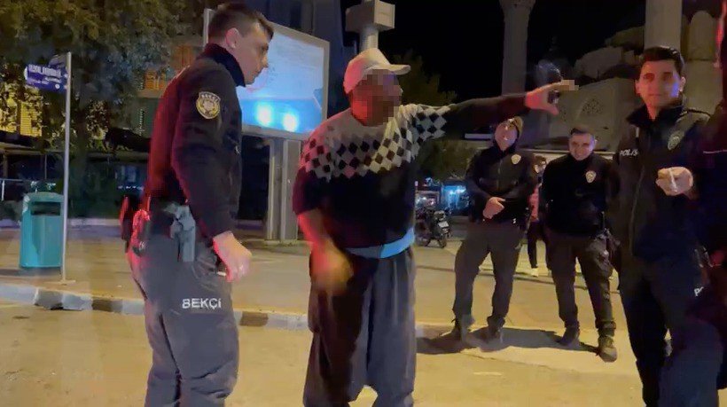 Alkollü Olarak Yakalandı" Bir Daha Polis Görünce Durmayacağım Durunca Ceza Yazıyor" Dedi