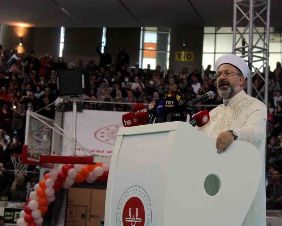 Kayseri’de 800 Hafız İçin Tören Düzenlendi