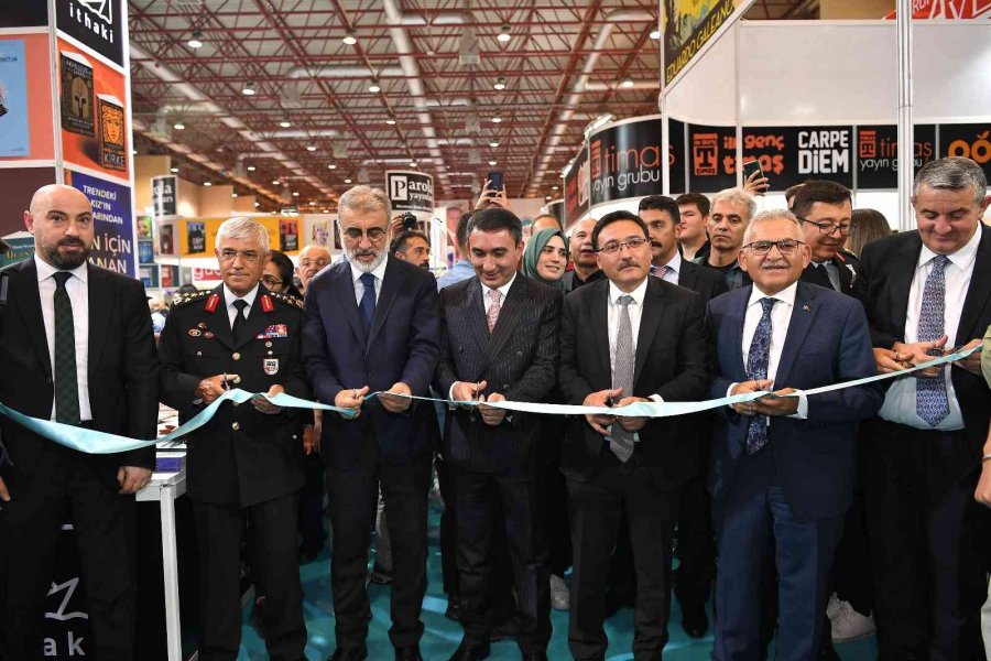 Kayseri Kitap Fuarı, Ünlü Yazarların Uğrak Yeri Oldu