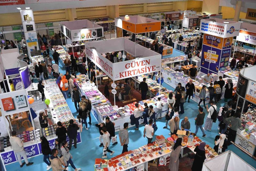 Kayseri Kitap Fuarı, Ünlü Yazarların Uğrak Yeri Oldu