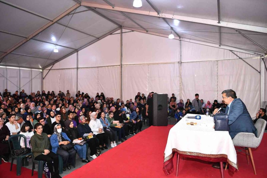 Kayseri Kitap Fuarı, Ünlü Yazarların Uğrak Yeri Oldu