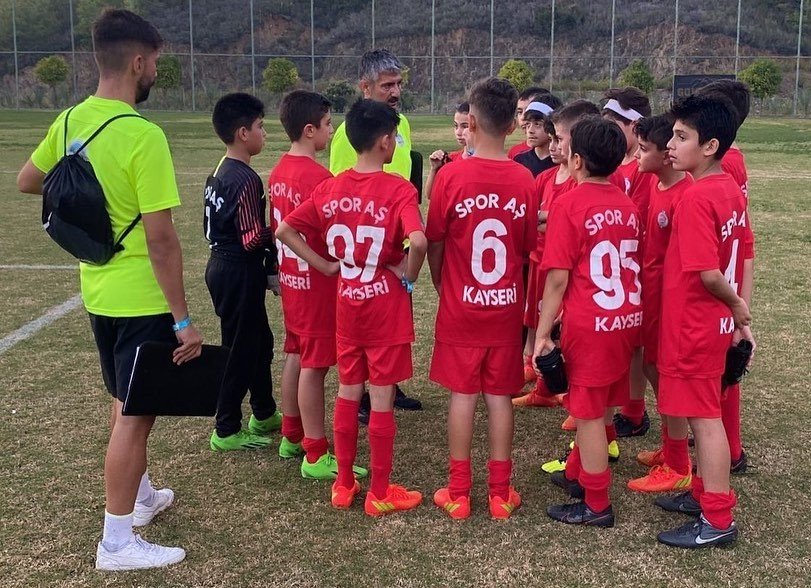 Spor A.ş Gençlik Ve Spor Üçüncü Oldu