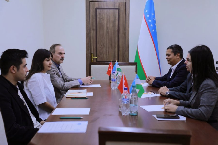 Neü, Özbekistan’da Uluslararası Kongre Gerçekleştirerek İş Birliklerine İmza Attı