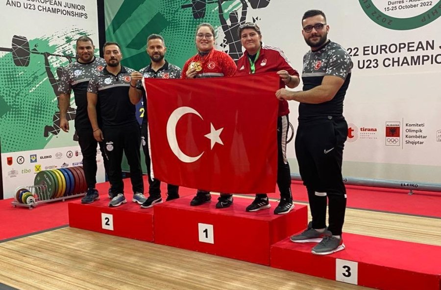 Aleyna Kaymaz Halterde Avrupa Şampiyonu Oldu