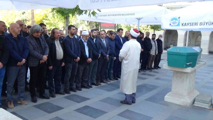 Kazada Hayatını Kaybeden Rümeysa Toprağa Verildi