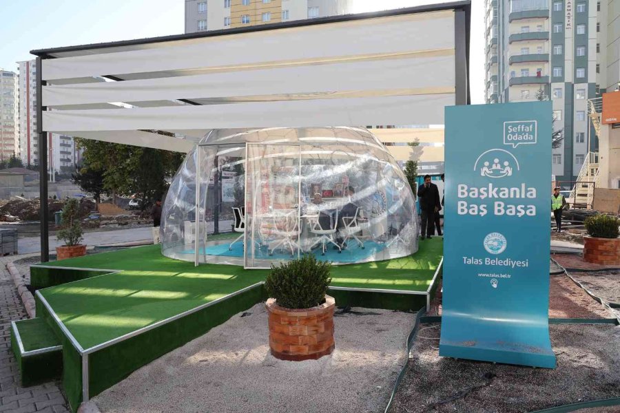 Şeffaf Oda Hız Kesmiyor