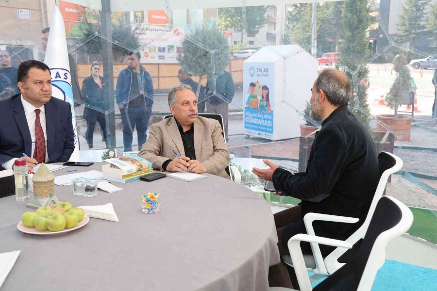 Şeffaf Oda Hız Kesmiyor