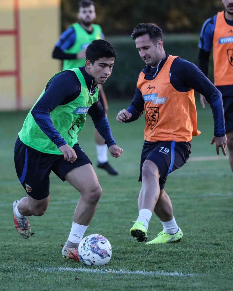 Kayserispor, Adana Demirspor Hazırlıklarını Sürdürüyor