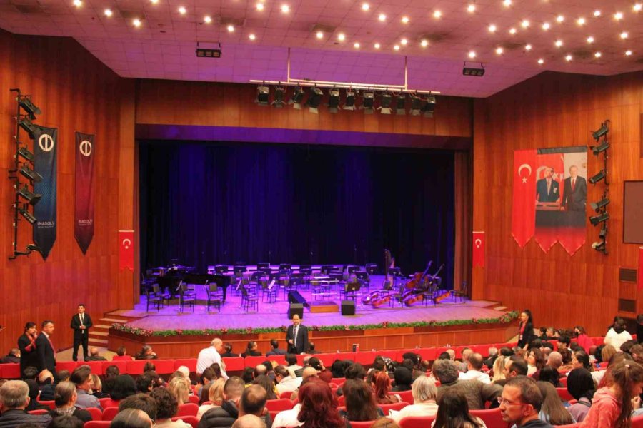 Anadolu Üniversitesi’nde ‘cumhuriyet Bayramı Konseri’