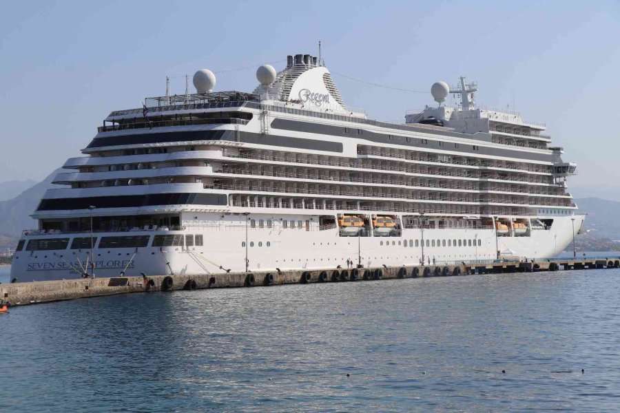 Alanya’da Haftanın İkinci Kruvaziyeri Limana Demir Attı