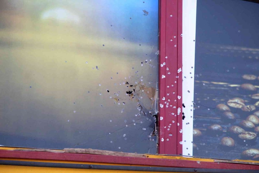 Antalya’da İki İş Yeri Kurşunlandı