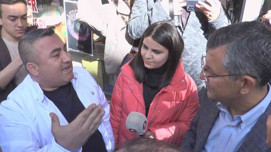 Özel’den “genel Başkanınızı Değiştirin” Diyen Esnafa: “o Chp’lilerin Bileceği İş”