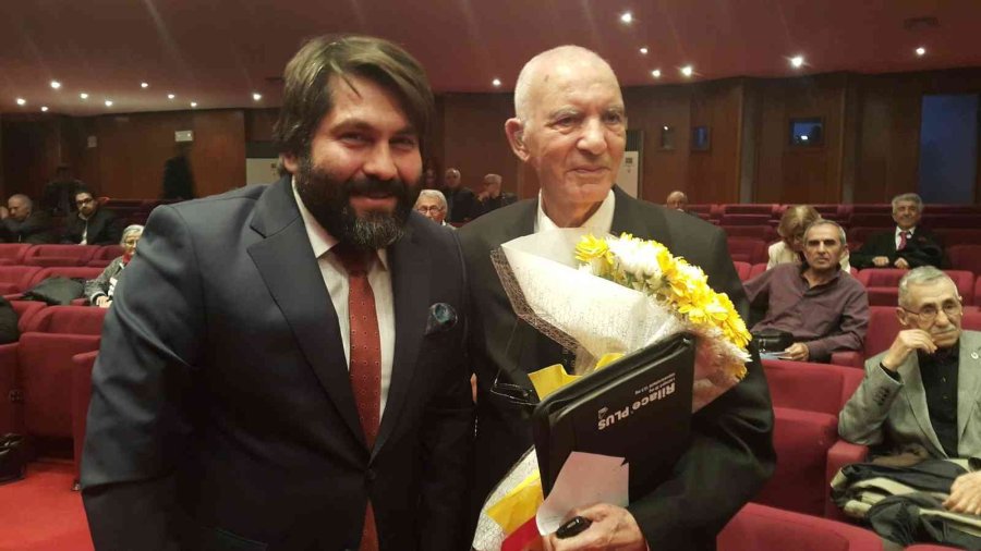 Eskişehirli 92 Yaşında Duayen Şair Muharrem Kubat’a Vefa Programı Düzenlendi