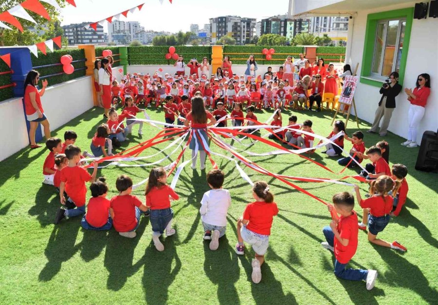 Konyaaltı Kreşlerinde Cumhuriyet Coşkusu