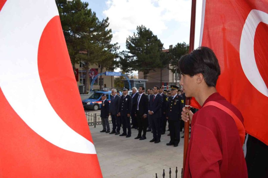 Hüyük’te Hatıra Ormanına İlçe Protokolü Fidan Dikti