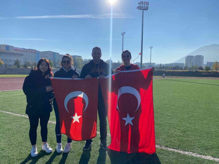 Erü Öğrencilerinden Cumhuriyet Bayramı Etkinliği