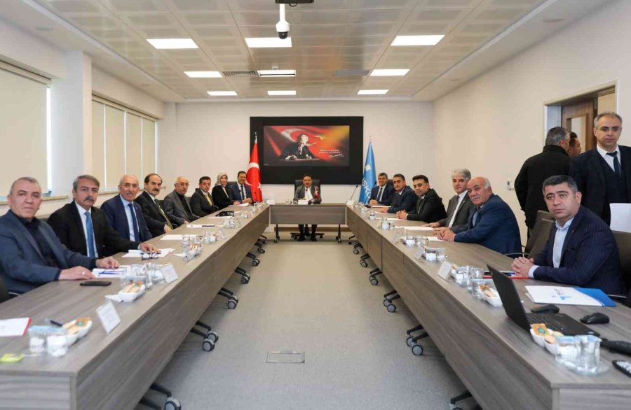 İl İstihdam Ve Mesleki Eğitim Kurulu Toplantısı Vali Çiçek Başkanlığında Yapıldı