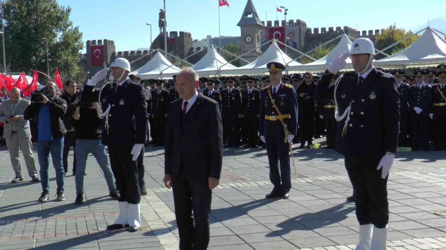 Kayseri’de Cumhuriyet Bayramı Etkinlikleri Başladı