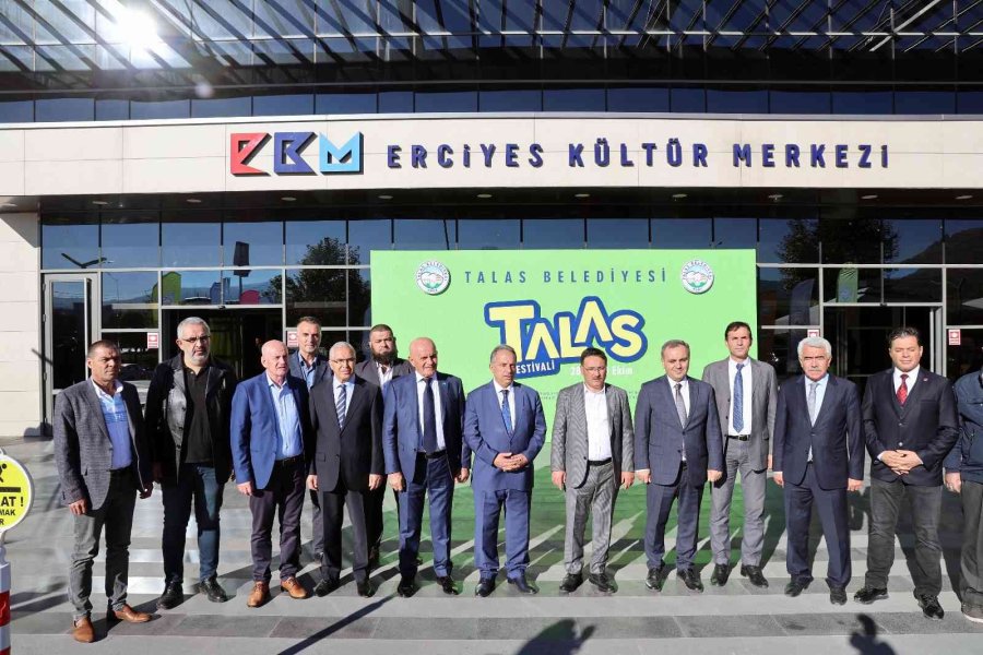 Talas Festivali Kapılarını, ’bosna Kapılarını Açın’ Sergisi İle Açtı