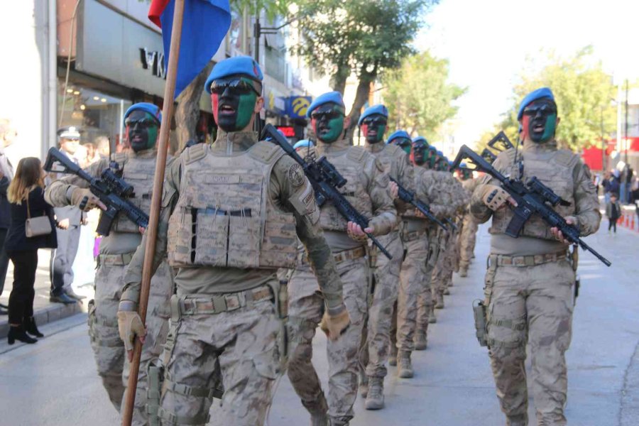 Aksaray’da 29 Ekim Kutlamaları