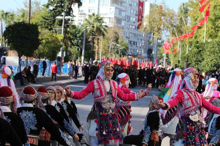 Antalya’da 29 Ekim Cumhuriyet Bayramı Coşkuyla Kutlandı