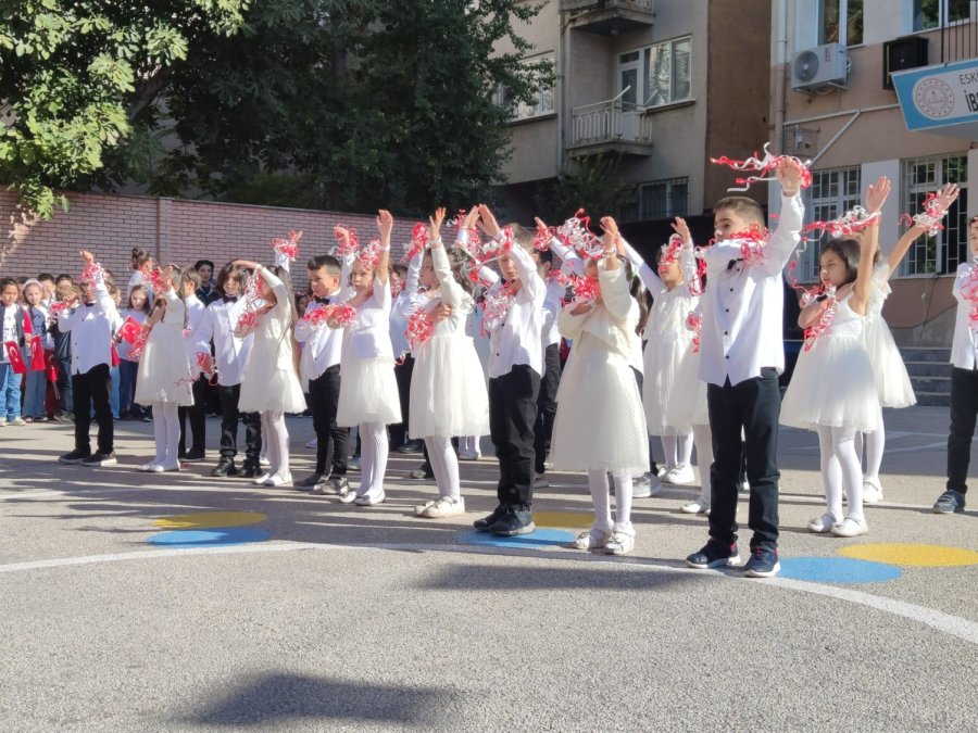 Eskişehir’de Okullarda 29 Ekim Coşkusu