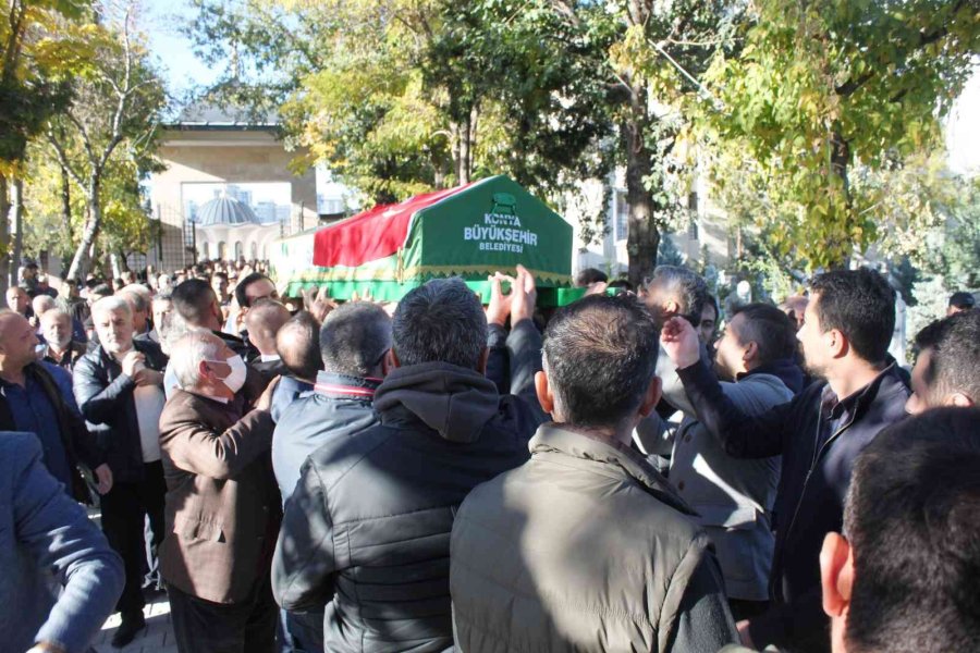 Akşener, Vefat Eden Konya İl Başkanı Tozoğlu’nun Cenazesine Katıldı