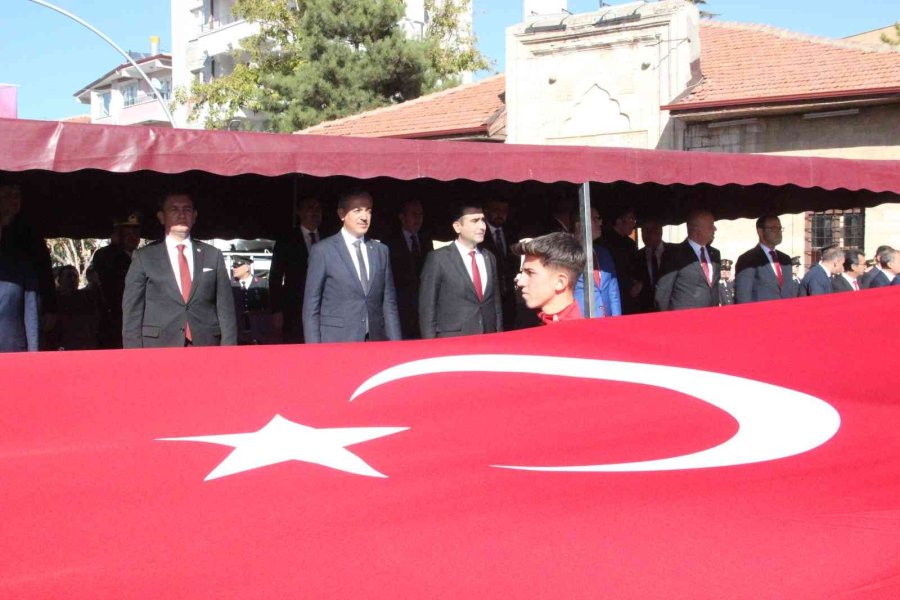 Karaman’da 29 Ekim Kutlamaları