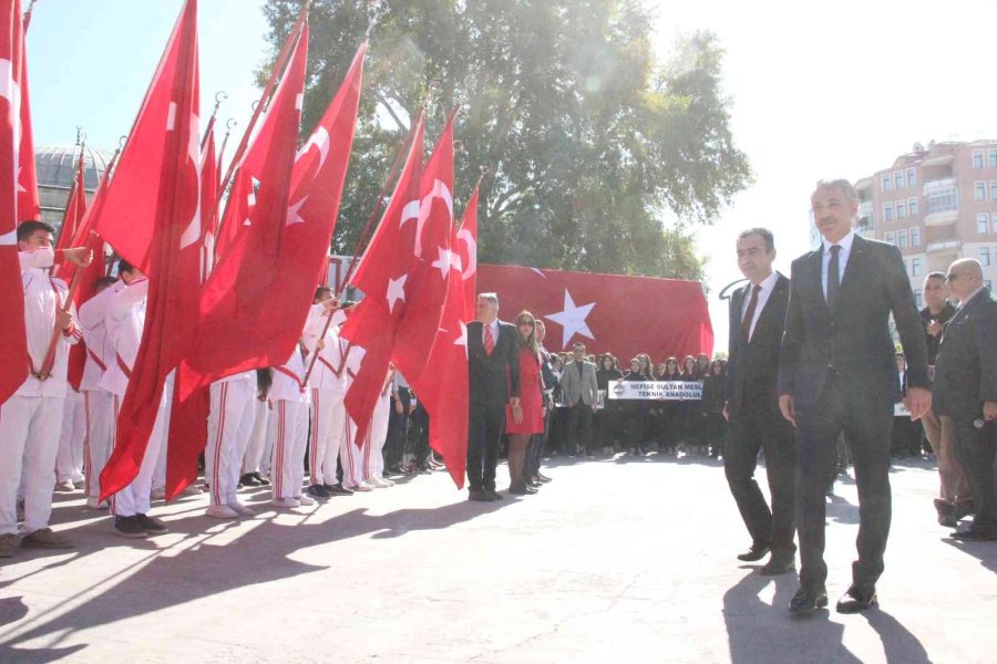 Karaman’da 29 Ekim Kutlamaları