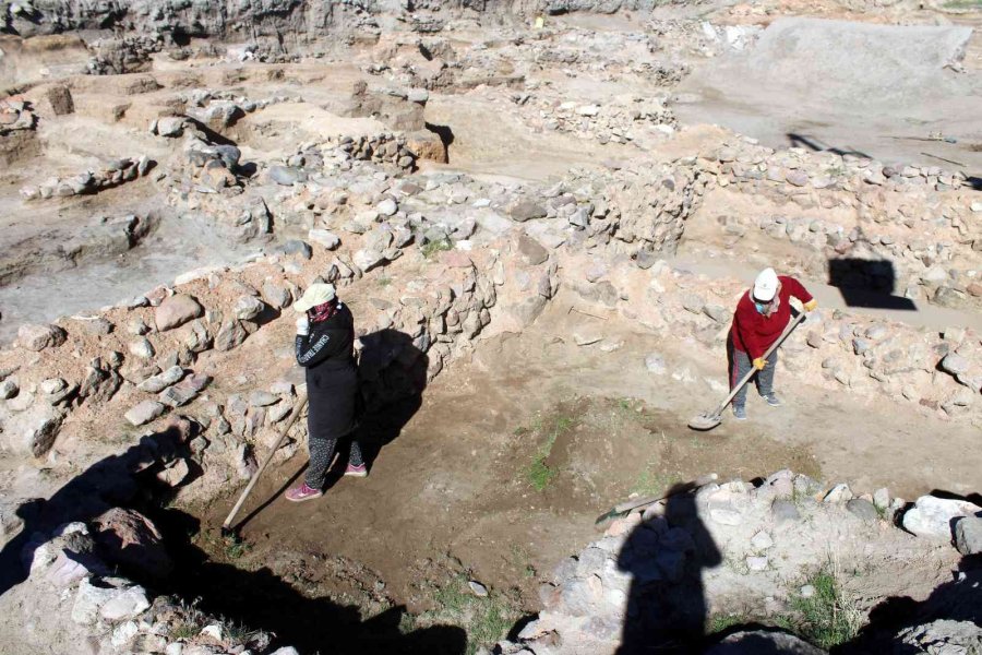 Kültepe’de 4 Bin 500 Yıllık Parmak İzleri Bulundu