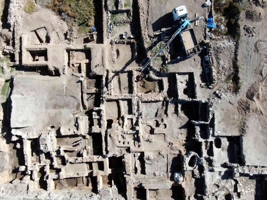 Kültepe’de 4 Bin 500 Yıllık Parmak İzleri Bulundu