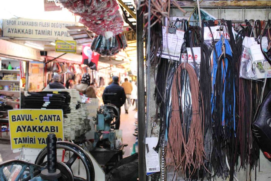 Kış Mevsimi İle Ayakkabıcılar Çarşısında Yoğunluk Başladı