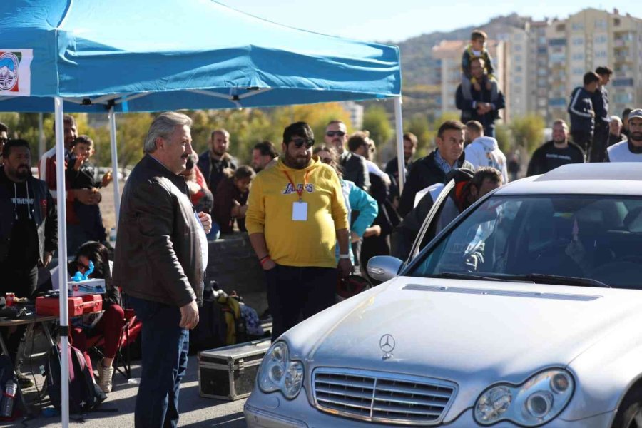 Heyecan Ve Aksiyon Dolu Oto Slalom Yarışmasına Yoğun İlgi