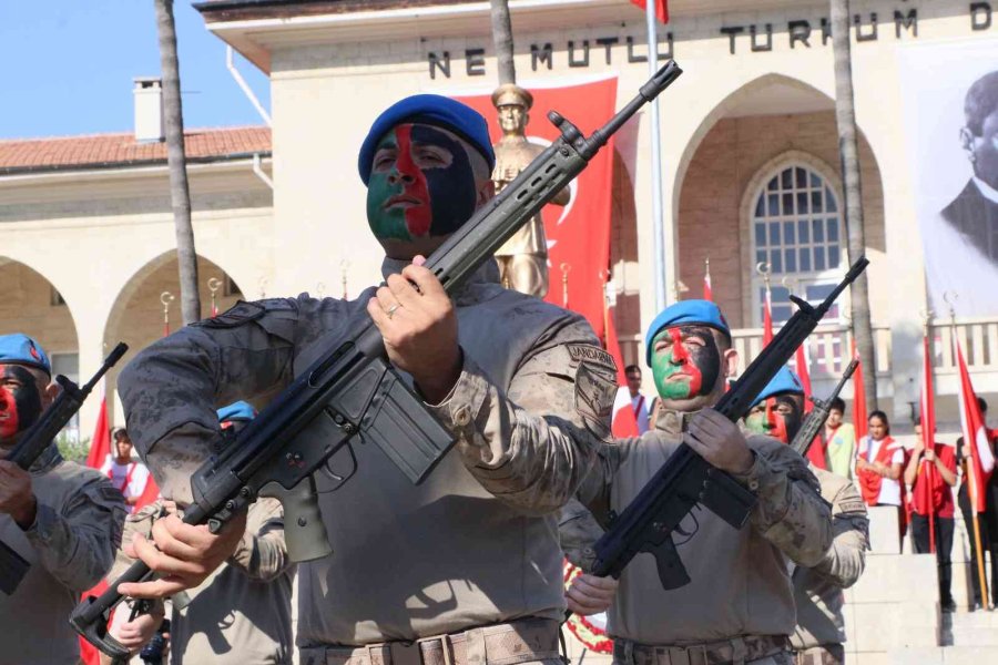 Mersin’de Cumhuriyet Bayramı Coşkusu