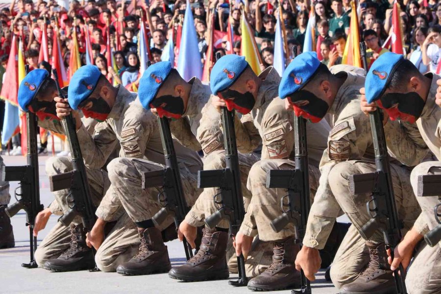 Mersin’de Cumhuriyet Bayramı Coşkusu