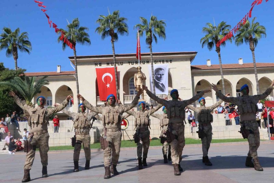 Mersin’de Cumhuriyet Bayramı Coşkusu