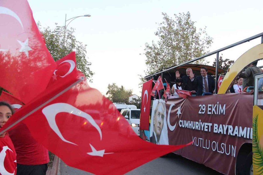 Döşemealtı’nda Cumhuriyet Coşkusu