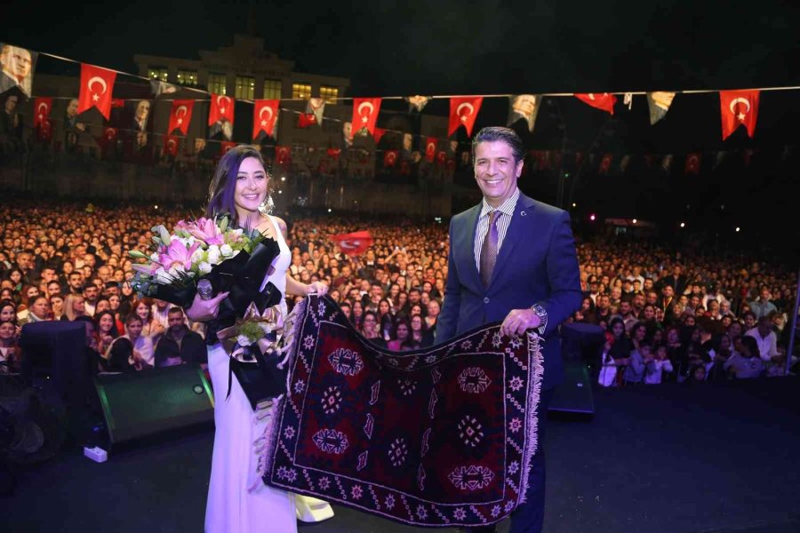 Döşemealtı’nda Cumhuriyet Coşkusu