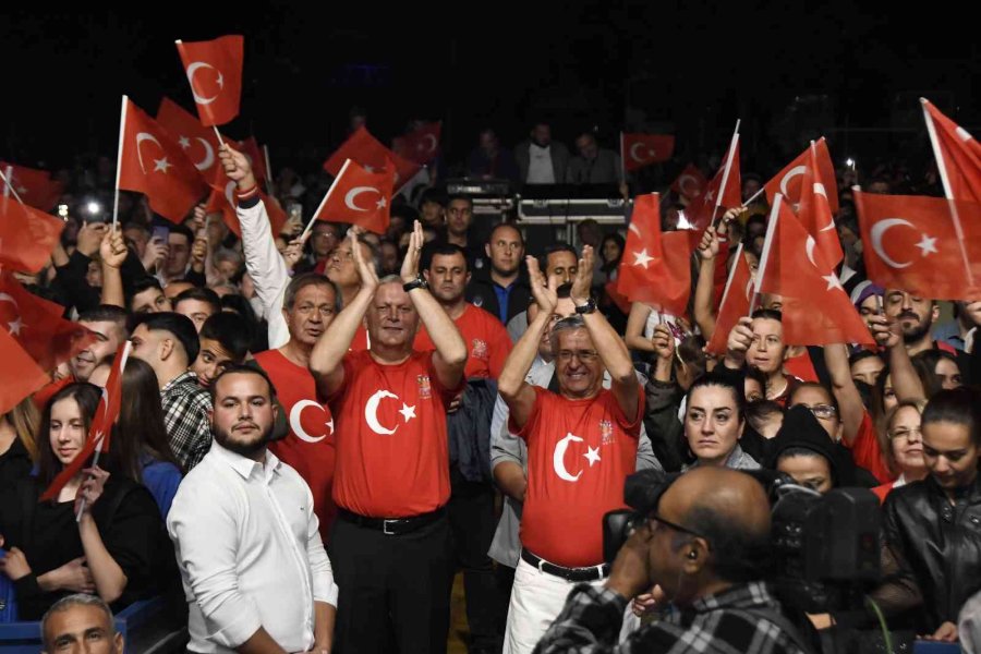 Cumhuriyet Bayramı, Kemer’de Coşkuyla Kutlandı