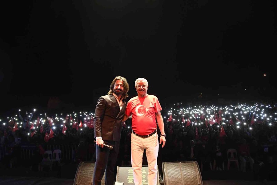 Cumhuriyet Bayramı, Kemer’de Coşkuyla Kutlandı