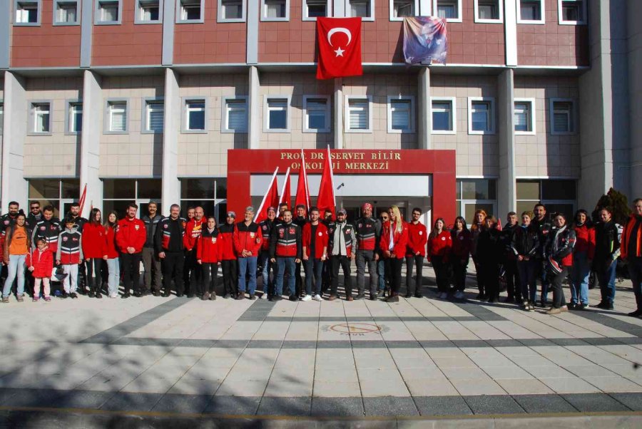 Onkolojide Tedavi Gören Çocuklar İçin Düzenlenen 29 Ekim Etkinliğinde Duygu Dolu Anlar Yaşandı