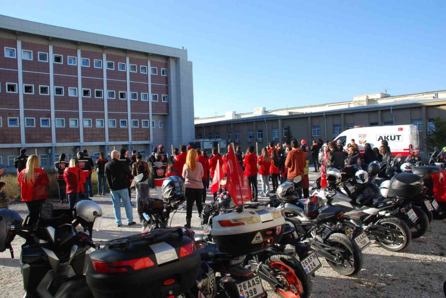 Onkolojide Tedavi Gören Çocuklar İçin Düzenlenen 29 Ekim Etkinliğinde Duygu Dolu Anlar Yaşandı