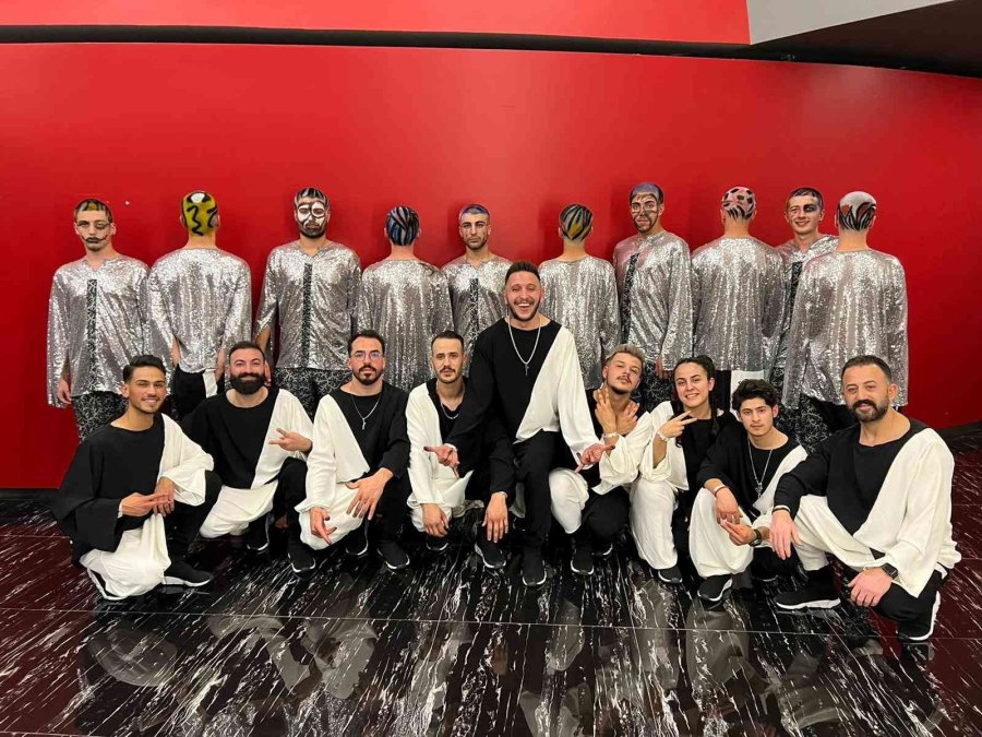 Eskişehirli Ünlü Saç Tasarımcısı Antalya’da Ödül Aldı