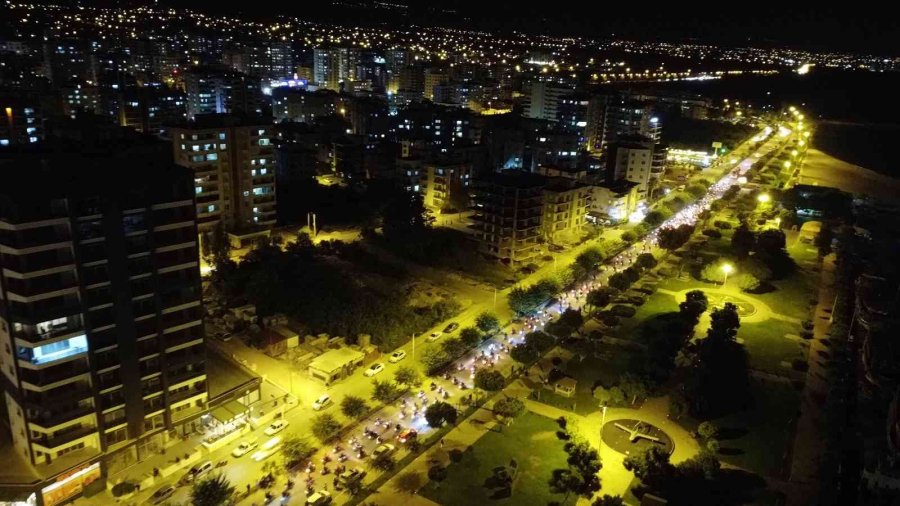 1923 Motor Tutkununun Cumhuriyet Coşkusu Görsel Şölene Dönüştü