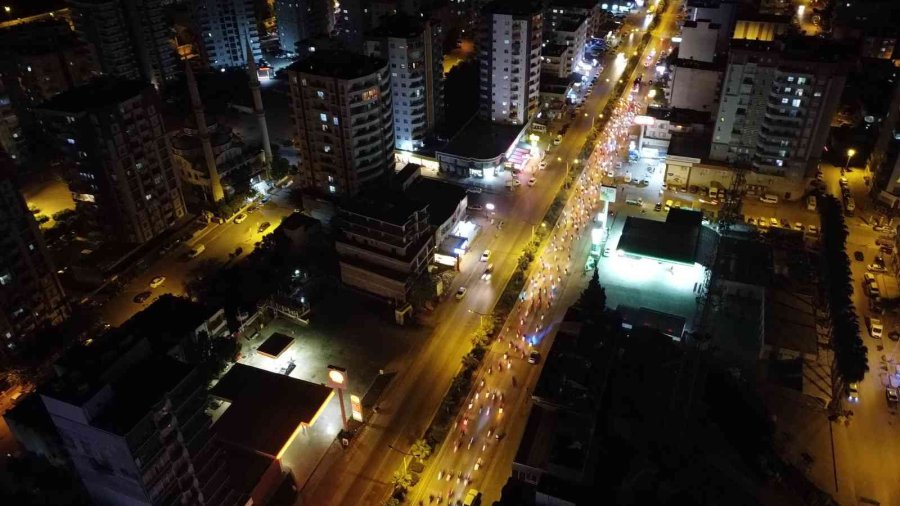 1923 Motor Tutkununun Cumhuriyet Coşkusu Görsel Şölene Dönüştü