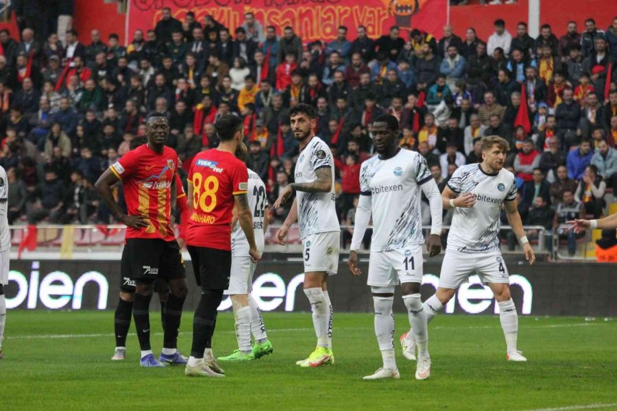 Spor Toto Süper Lig: Kayserispor: 0 - Adana Demirspor: 1 (maç Devam Ediyor)