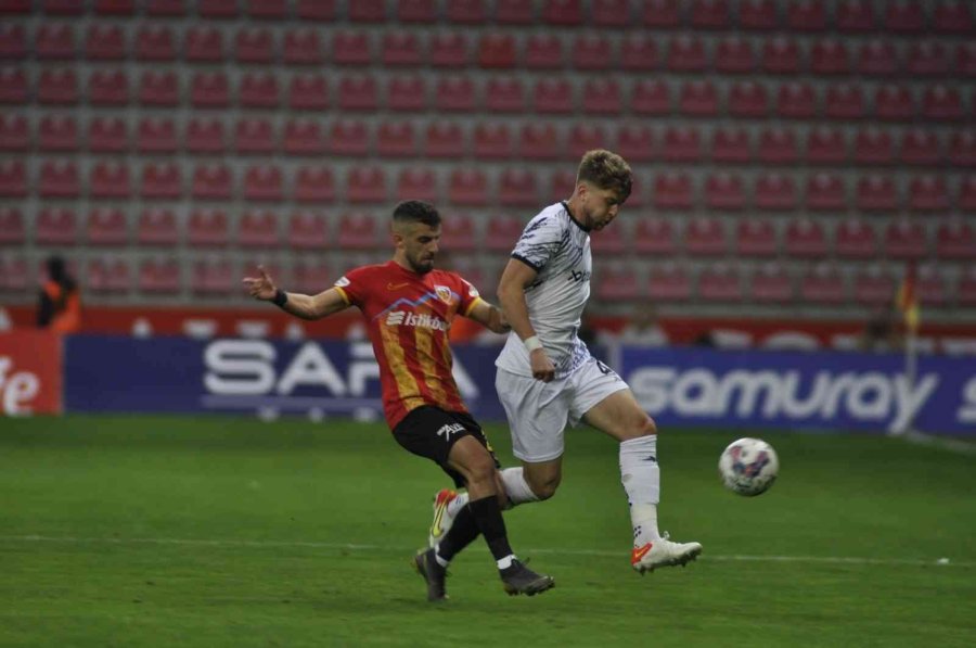 Spor Toto Süper Lig: Kayserispor: 0 - Adana Demirspor: 1 (ilk Yarı)