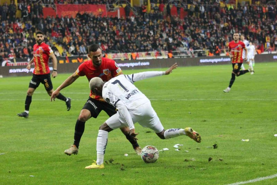 Spor Toto Süper Lig: Kayserispor: 0 - Adana Demirspor: 1 (ilk Yarı)