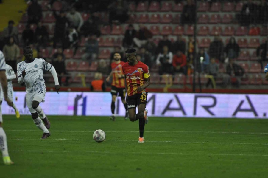 Spor Toto Süper Lig: Kayserispor: 2 - Adana Demirspor: 2 (maç Sonucu)