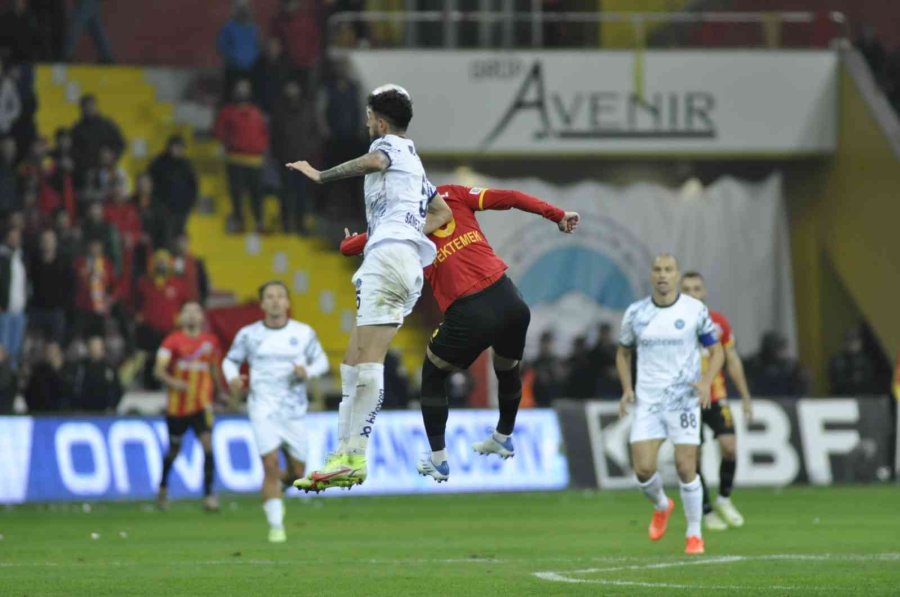 Spor Toto Süper Lig: Kayserispor: 2 - Adana Demirspor: 2 (maç Sonucu)
